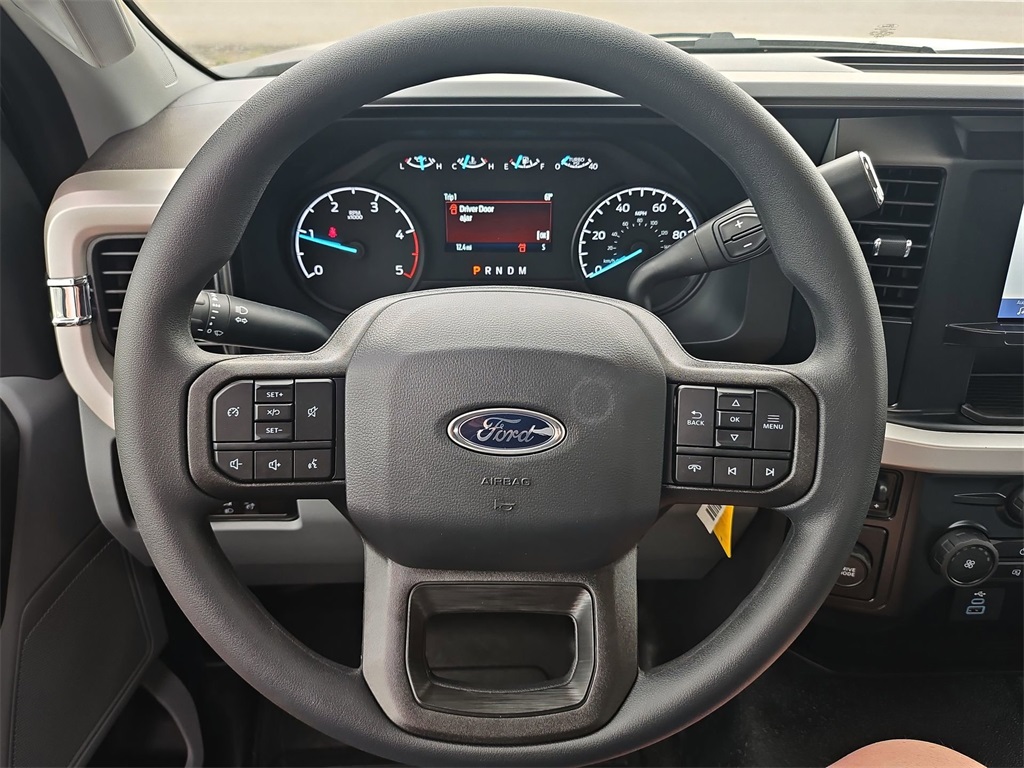 2024 Ford F-350 photo 41