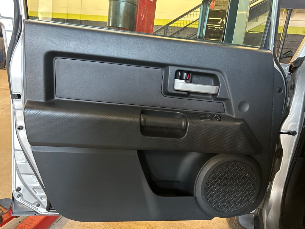 2007 Toyota FJ Cruiser Base photo 6