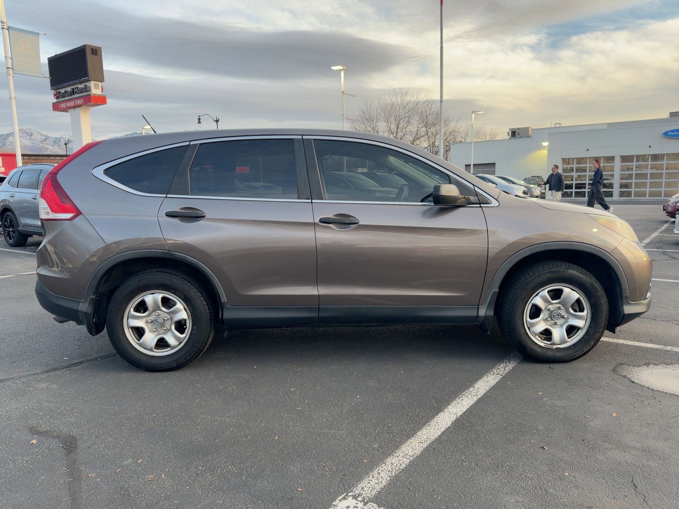 2013 Honda CR-V LX photo 2
