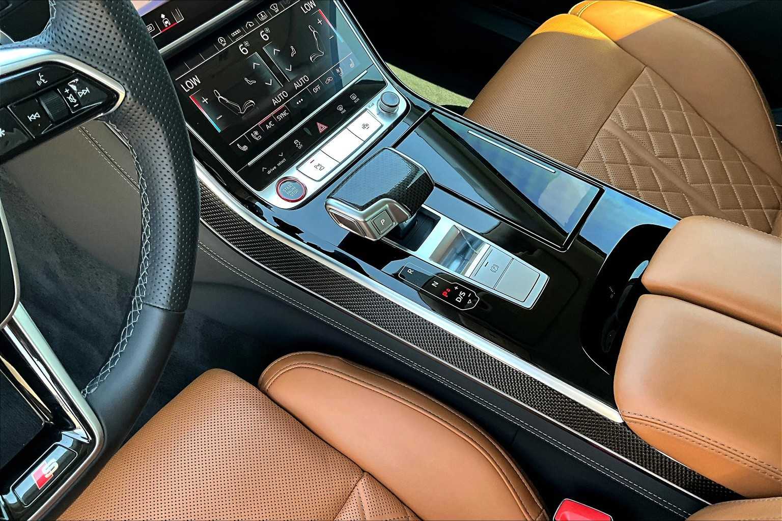 2022 Audi S8 Quattro photo 15