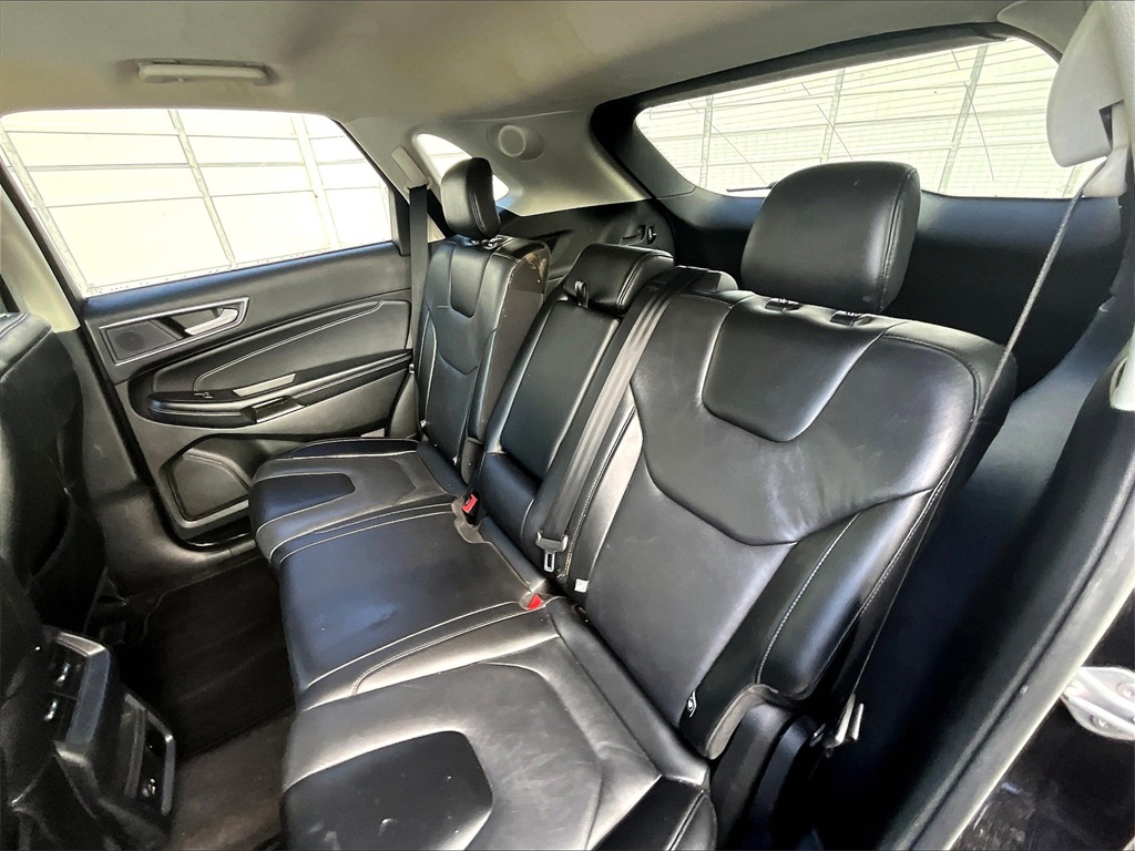 2022 Ford Edge Titanium photo 15