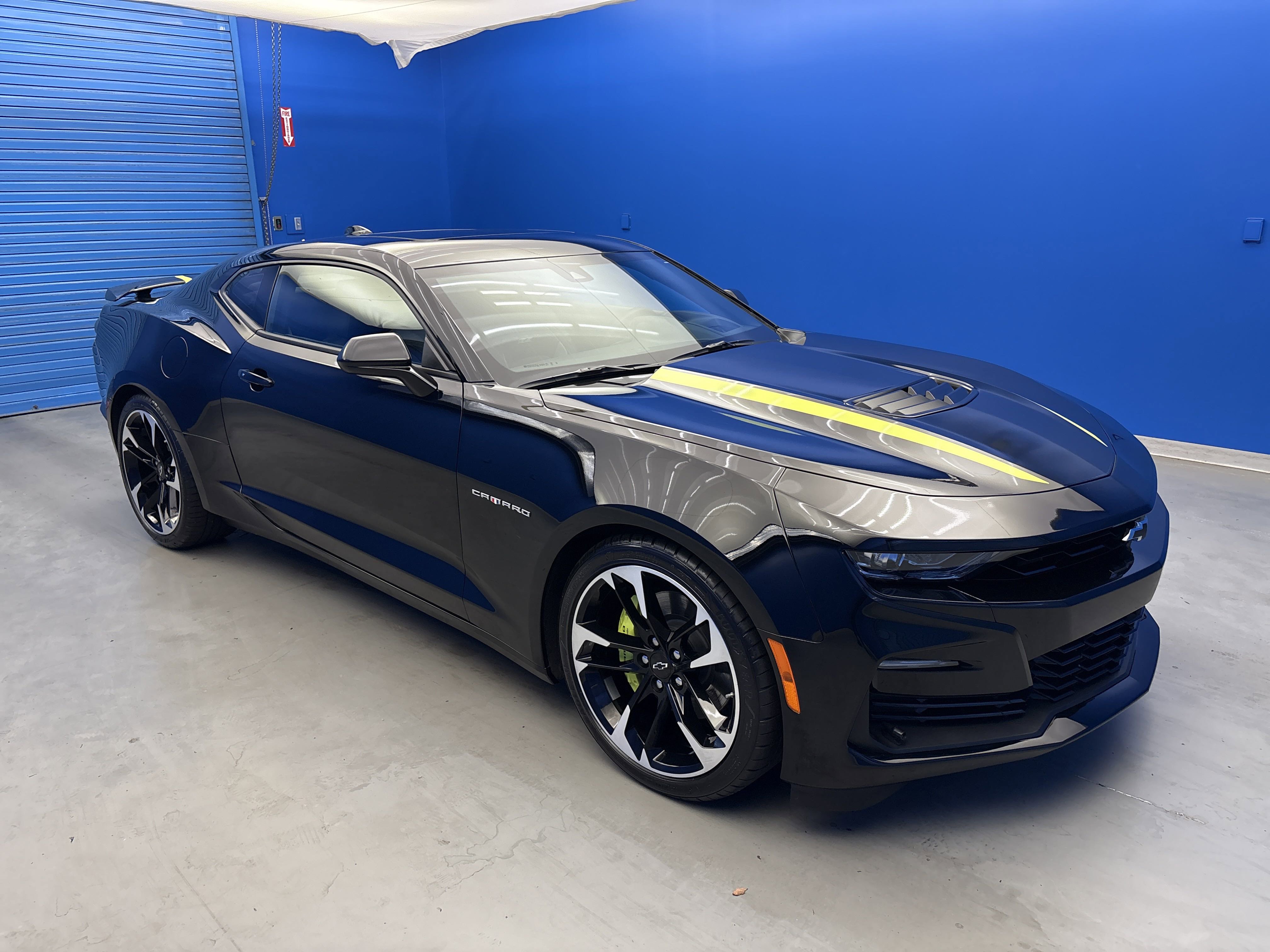 2023 Chevrolet Camaro 2SS photo 2