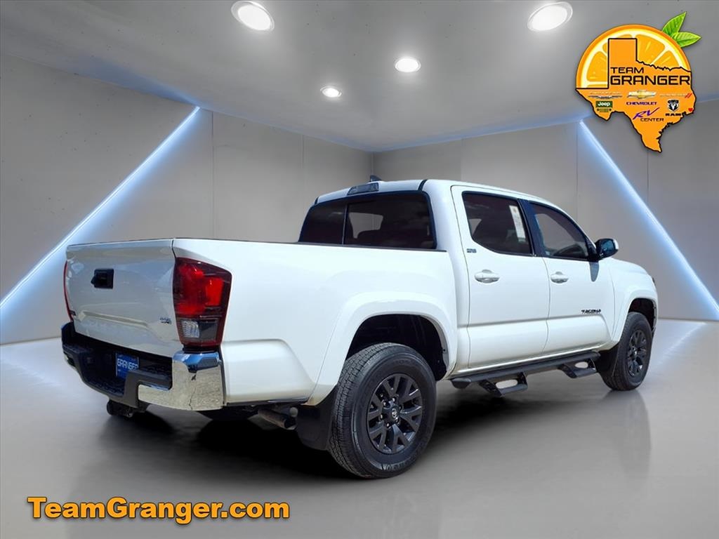 2023 Toyota Tacoma SR5 V6 photo 2