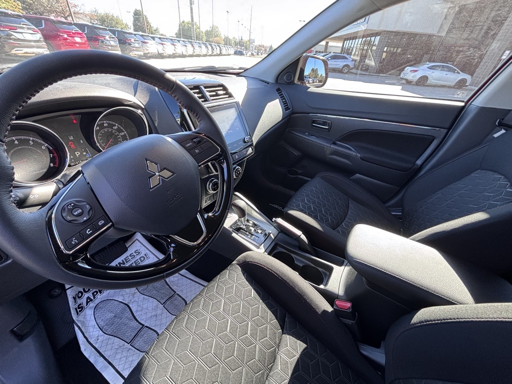 2024 Mitsubishi Outlander Sport ES LE SE photo 10