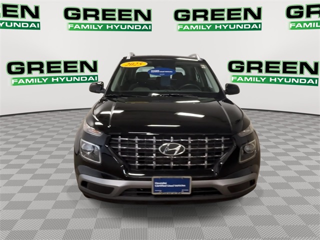 2025 Hyundai Venue SEL photo 5