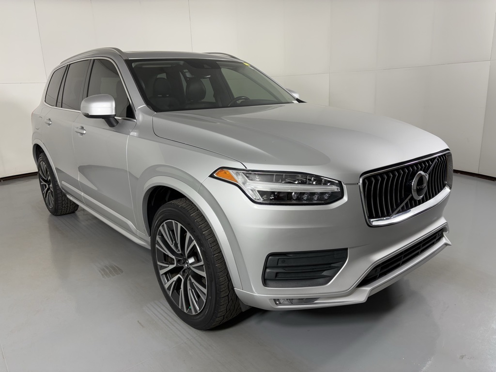 2020 Volvo XC90 T5 Momentum photo 2
