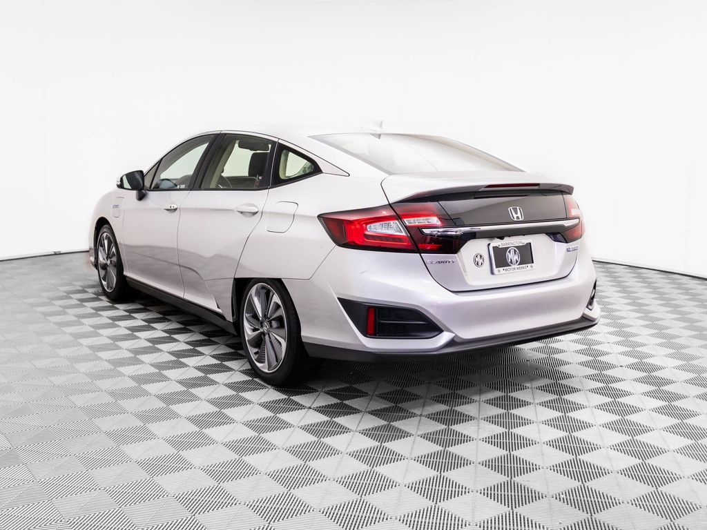 2018 Honda Clarity Plug-In Hybrid photo 3