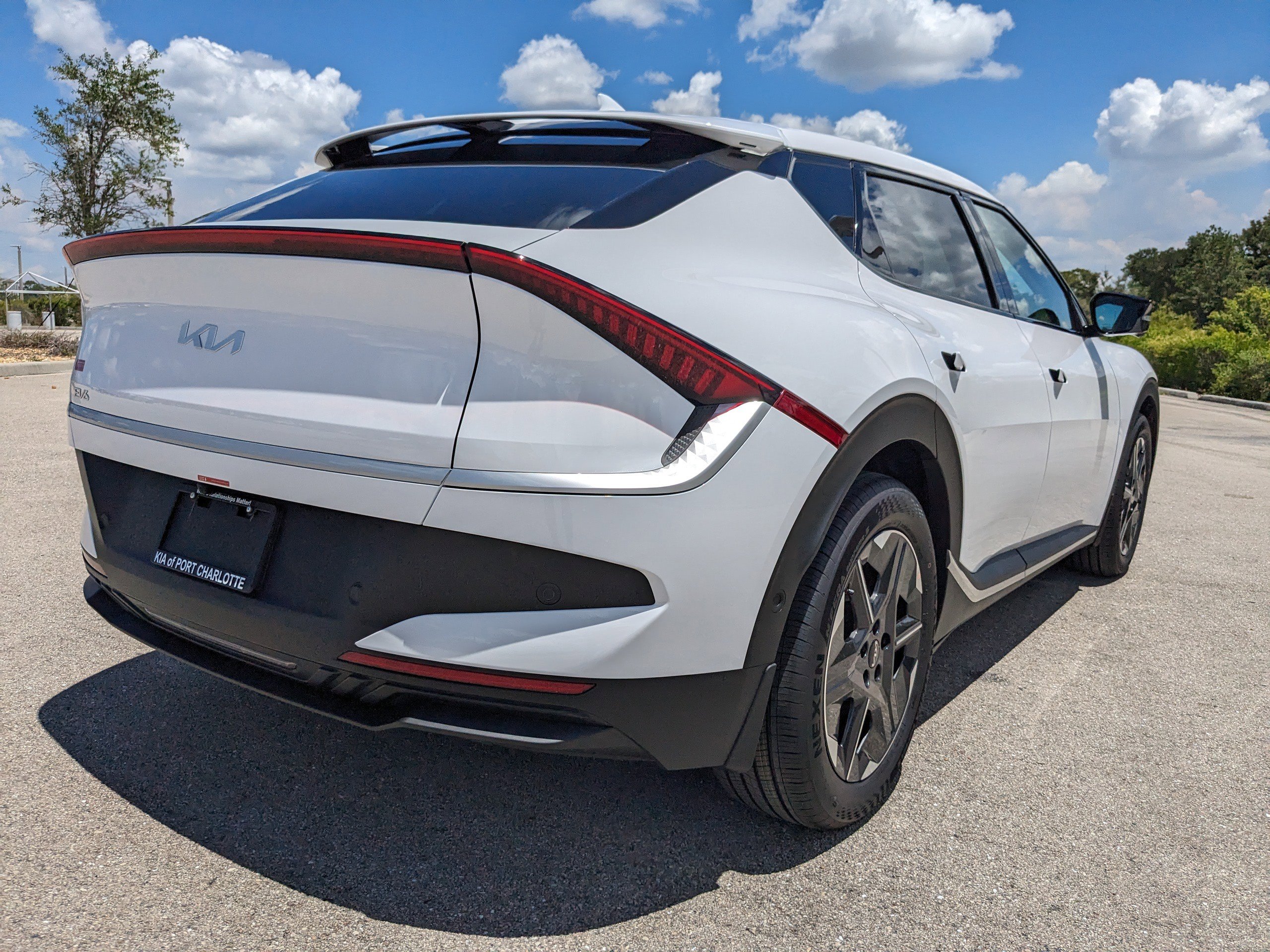 2025 Kia EV6 Light photo 4