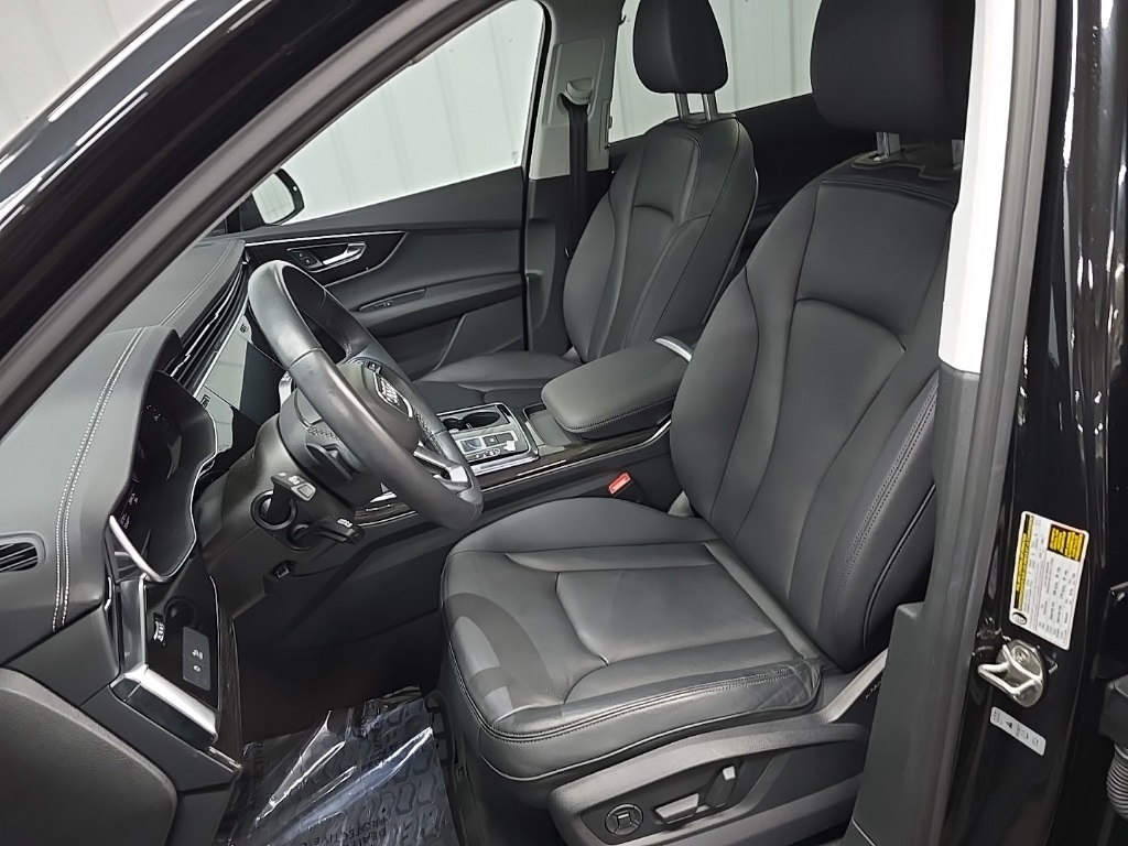 2023 Audi Q7 55 Premium photo 28