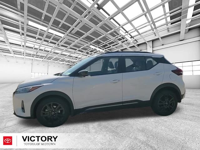 2024 Nissan Kicks SR photo 4