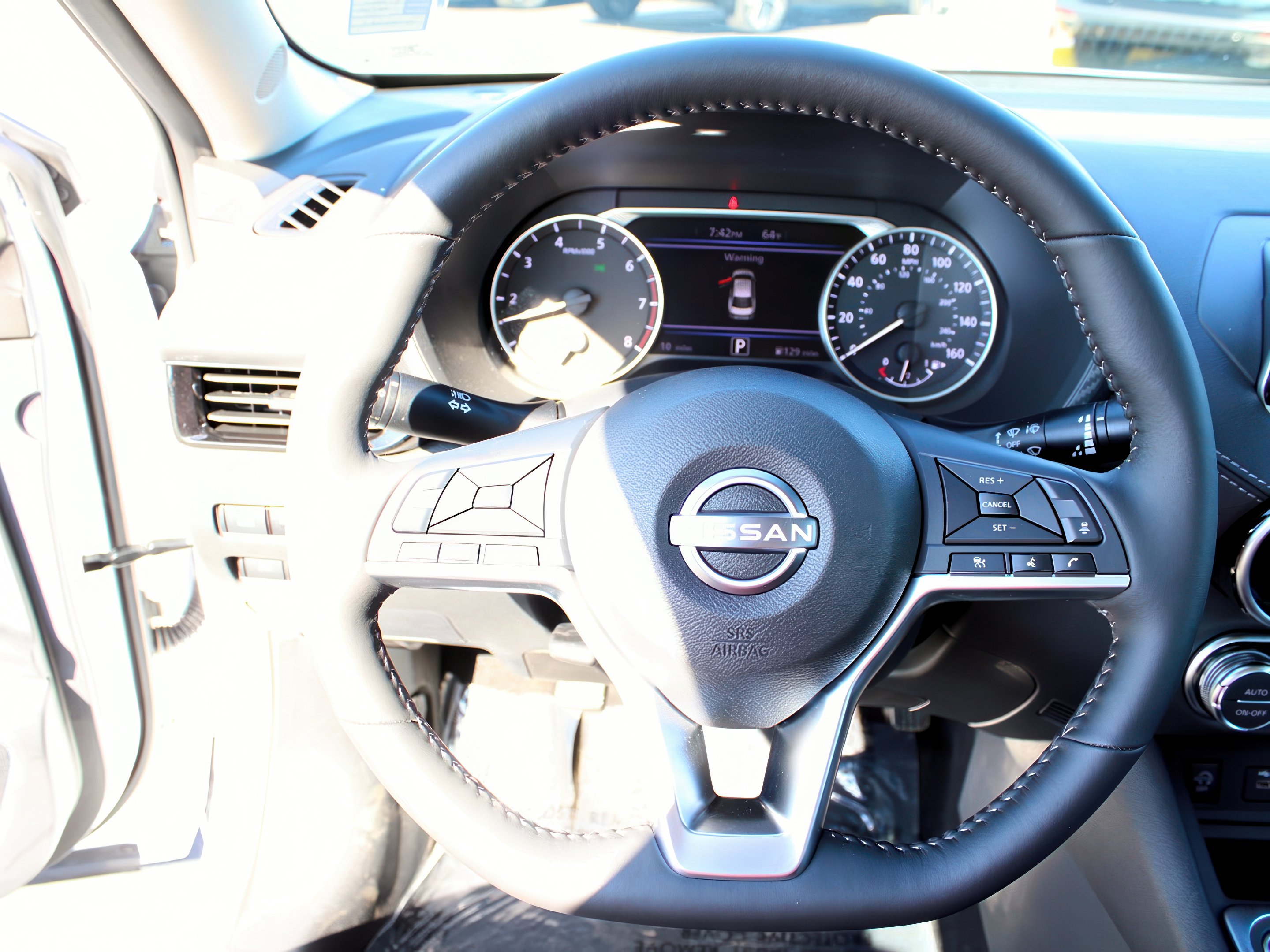 2025 Nissan Sentra SV photo 5