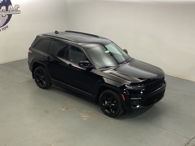 2023 Jeep Grand Cherokee Limited photo 7
