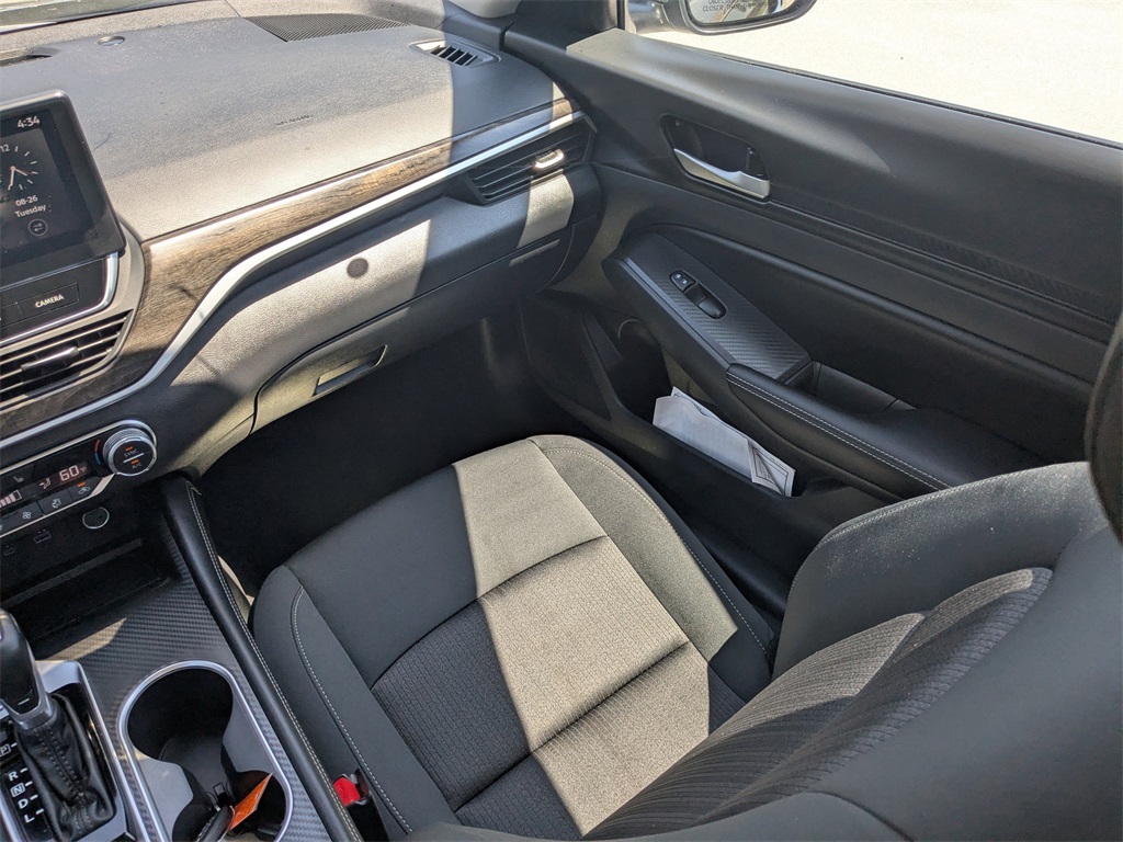2025 Nissan Altima 2.5 SV photo 15