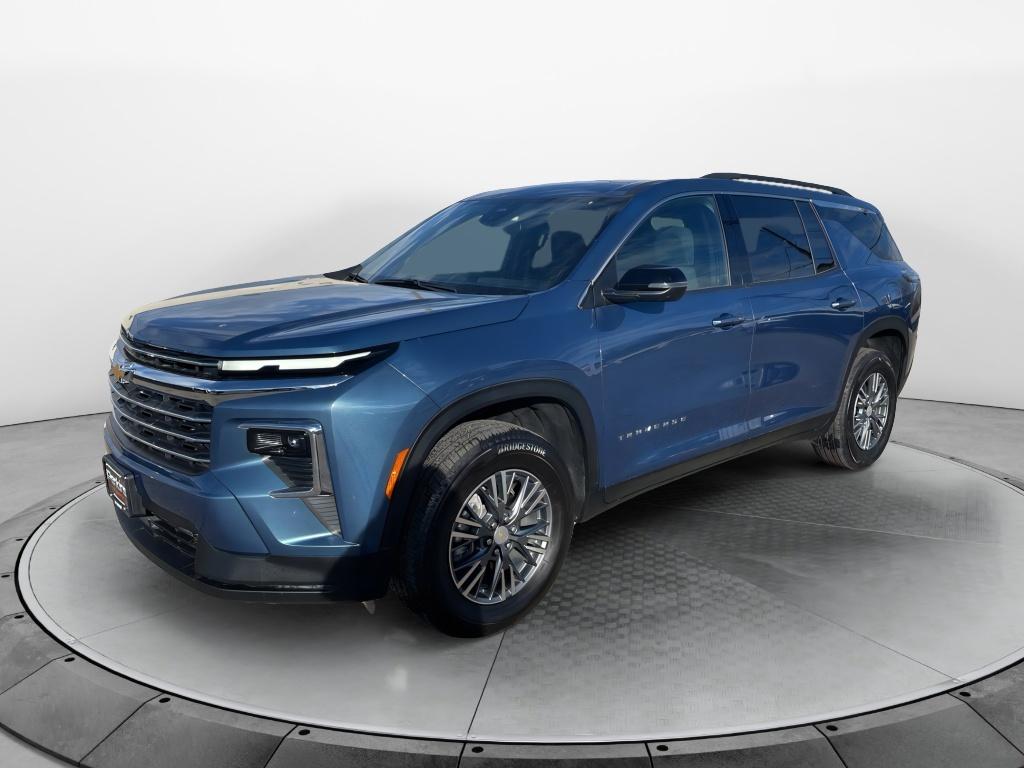 2025 Chevrolet Traverse LT's photo