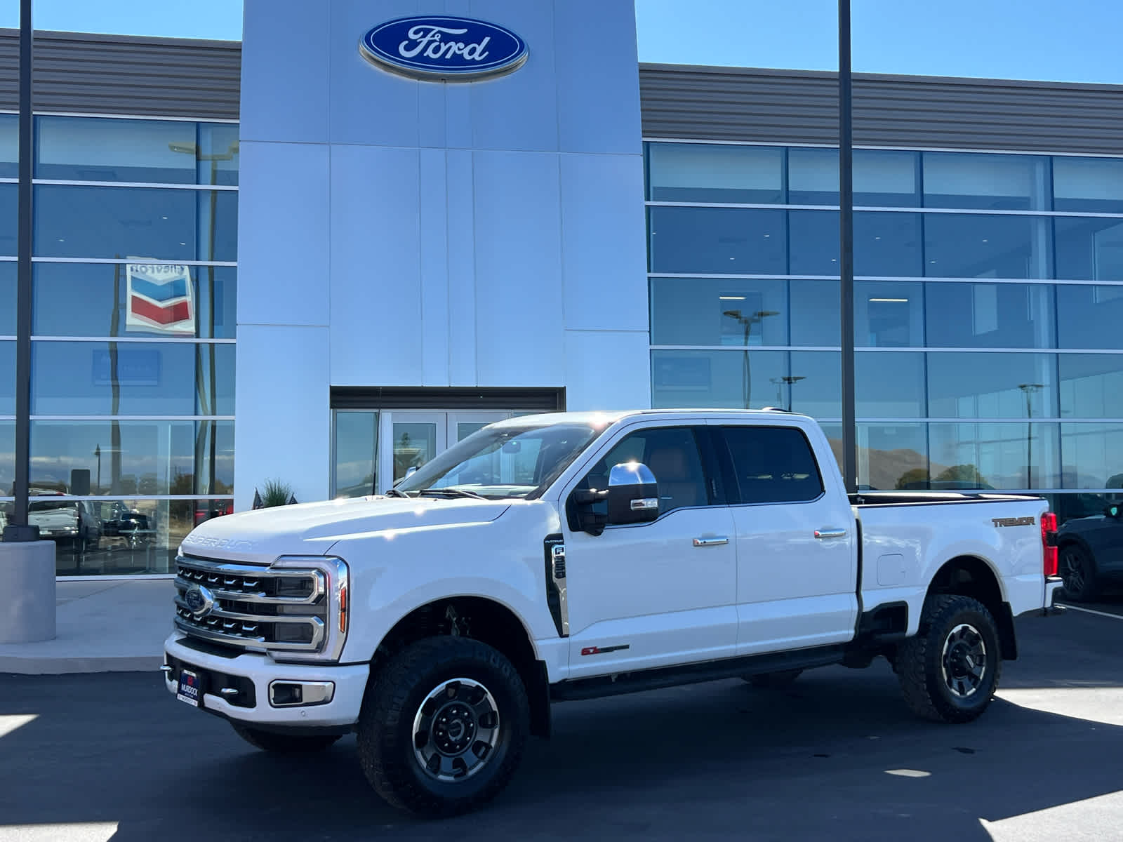 2024 Ford F-350 Super Duty Platinum's photo