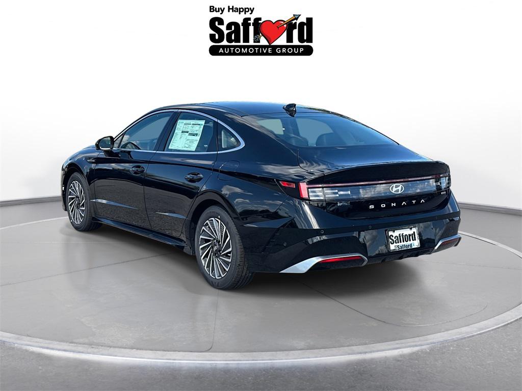 2025 Hyundai Sonata Hybrid Limited photo 6