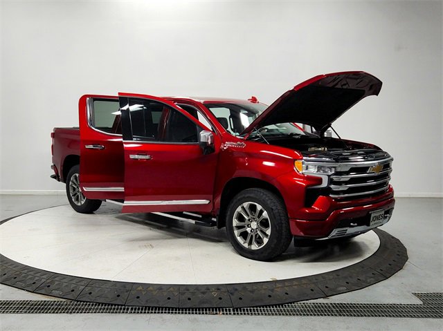 2023 Chevrolet Silverado 1500 High Country photo 9