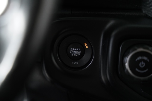 2018 Jeep Wrangler Unlimited Sahara photo 13
