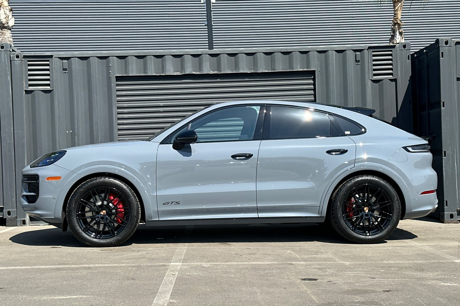 2026 Porsche Cayenne GTS Coupe photo 3