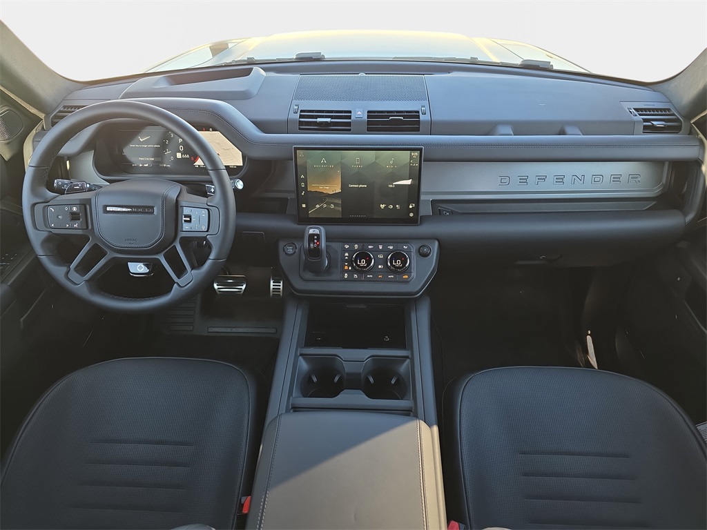 2025 Land Rover Defender 110 V8 photo 9