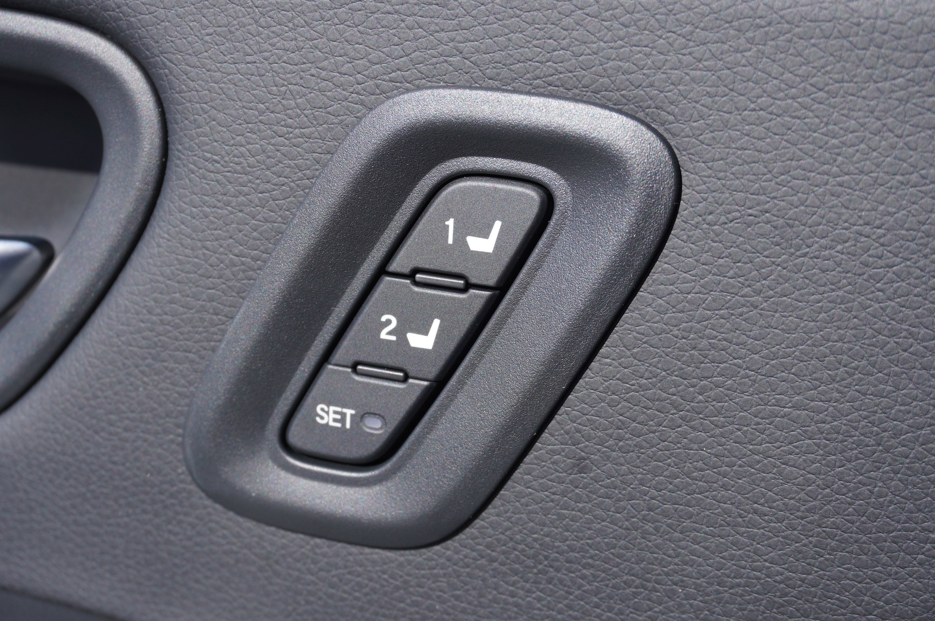2025 Honda Pilot EX-L photo 16