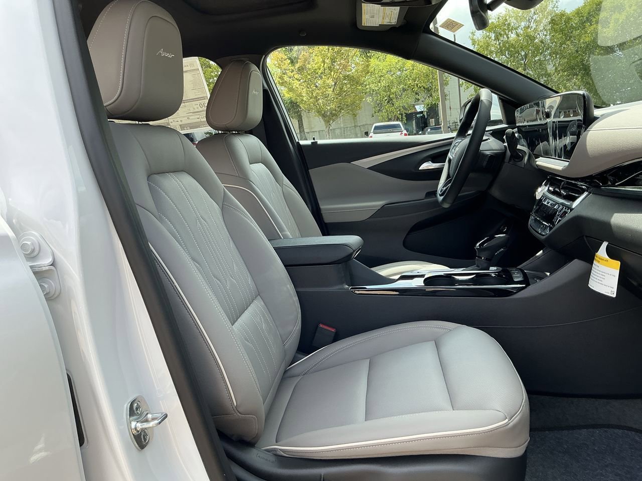 2025 Buick Envista Avenir photo 22