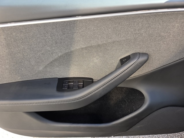 2024 Tesla Model 3 photo 10