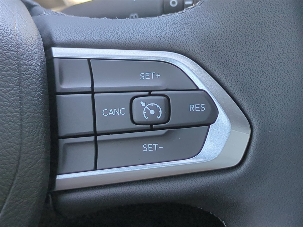 2025 Jeep Compass Latitude photo 20