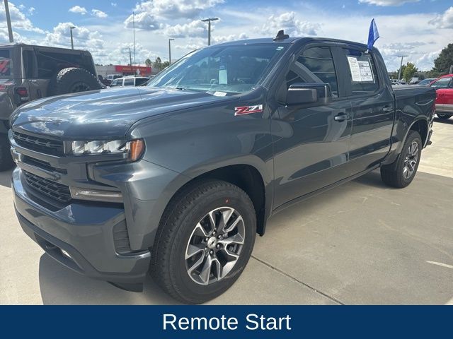 2020 Chevrolet Silverado 1500 RST photo 2