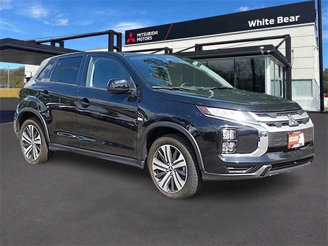 2024 Mitsubishi Outlander Sport ES's photo