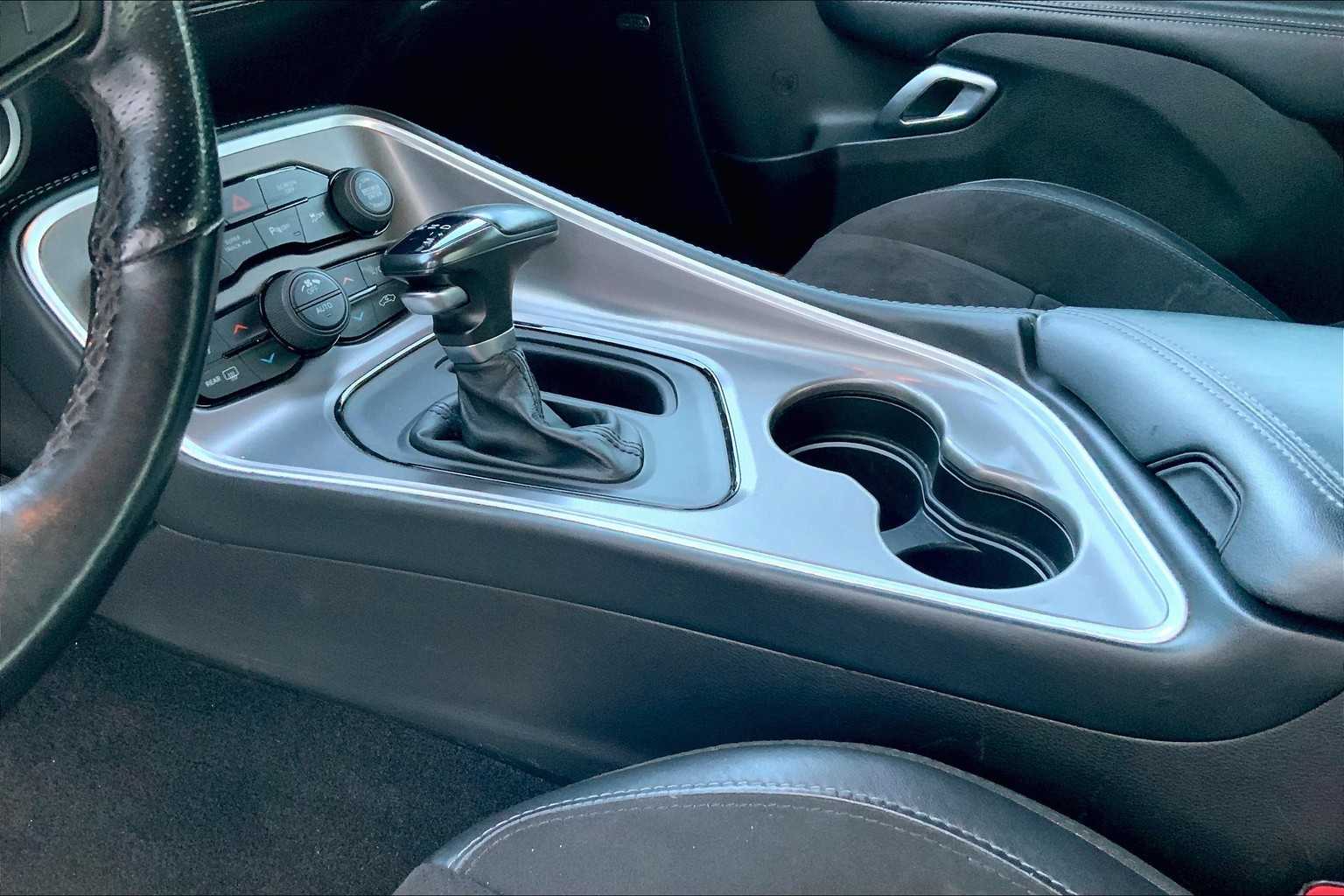 2022 Dodge Challenger GT photo 12