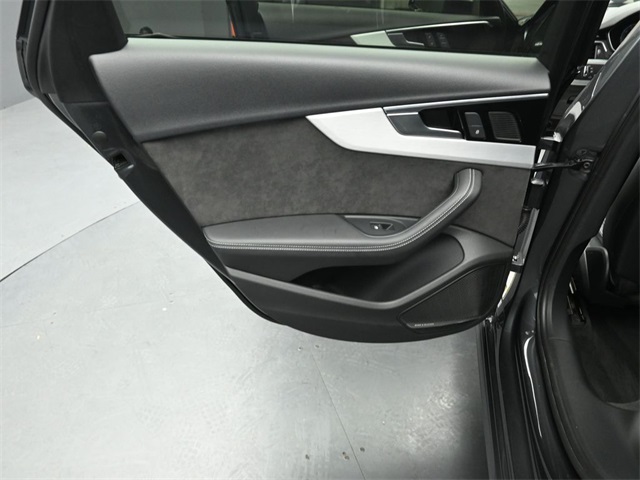 2020 AUDI A4 - Image 23