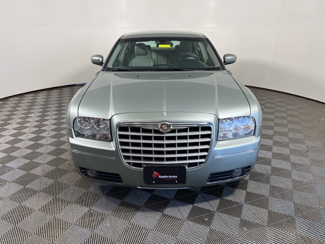Used 2005 Chrysler 300 Touring with VIN 2C3JA53GX5H508068 for sale in Shakopee, Minnesota