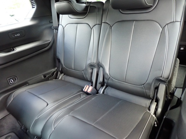 2025 Jeep Grand Cherokee Limited photo 11