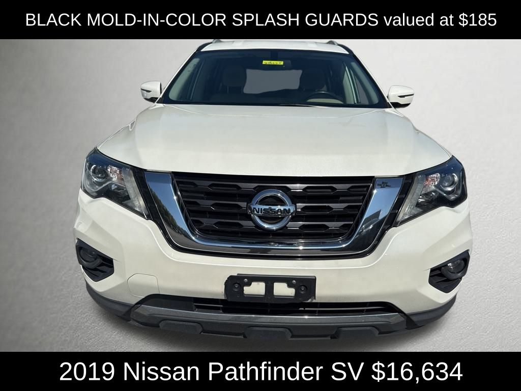 2019 Nissan Pathfinder SV photo 2