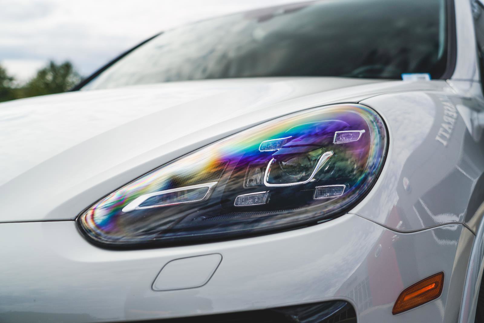2016 Porsche Cayenne Turbo photo 3