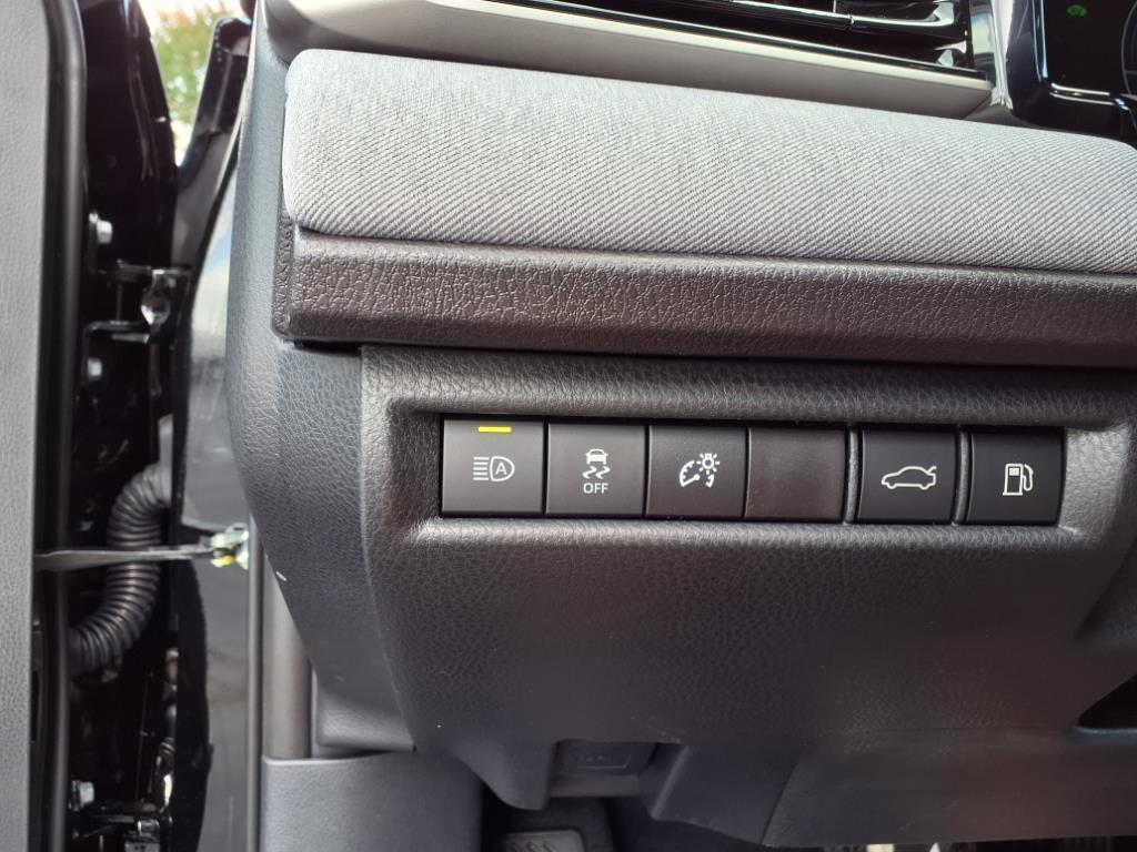 2025 Toyota Camry LE photo 24