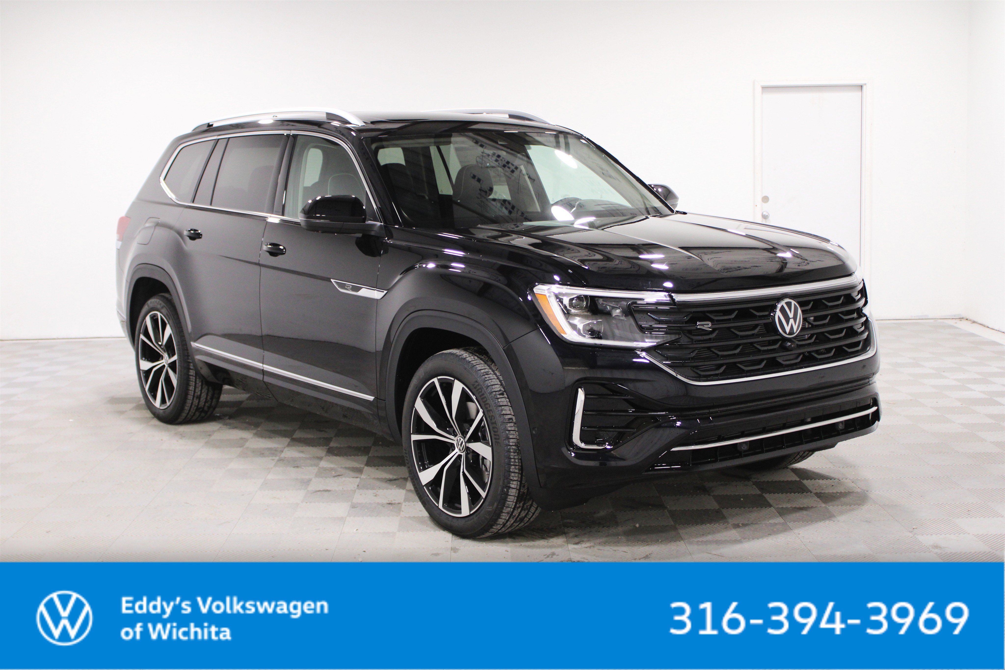 2026 Volkswagen Atlas SEL Premium R-Line's photo