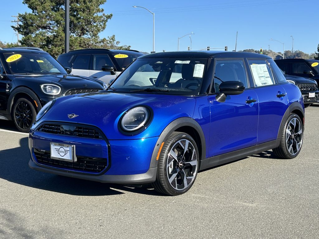2026 MINI Hardtop 4 Door Oxford Edition's photo