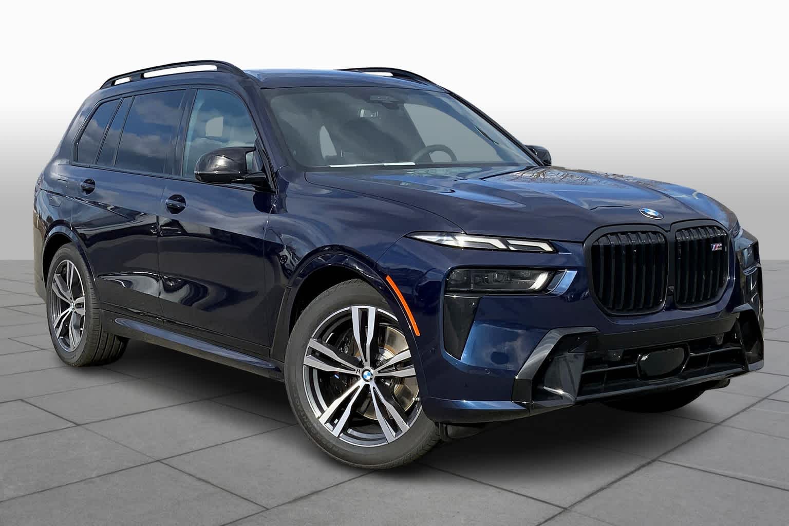 2025 Bmw X7 M60i photo 2