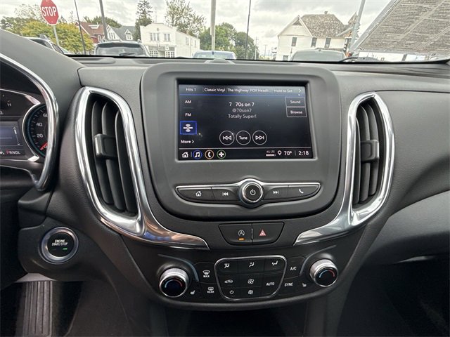 2023 Chevrolet Equinox LT photo 3