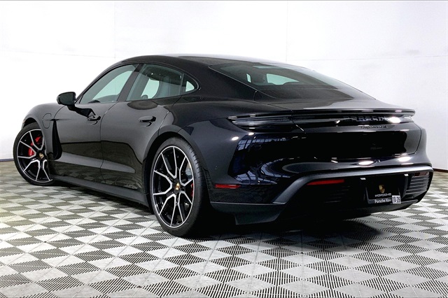 2025 Porsche Taycan 4S photo 3