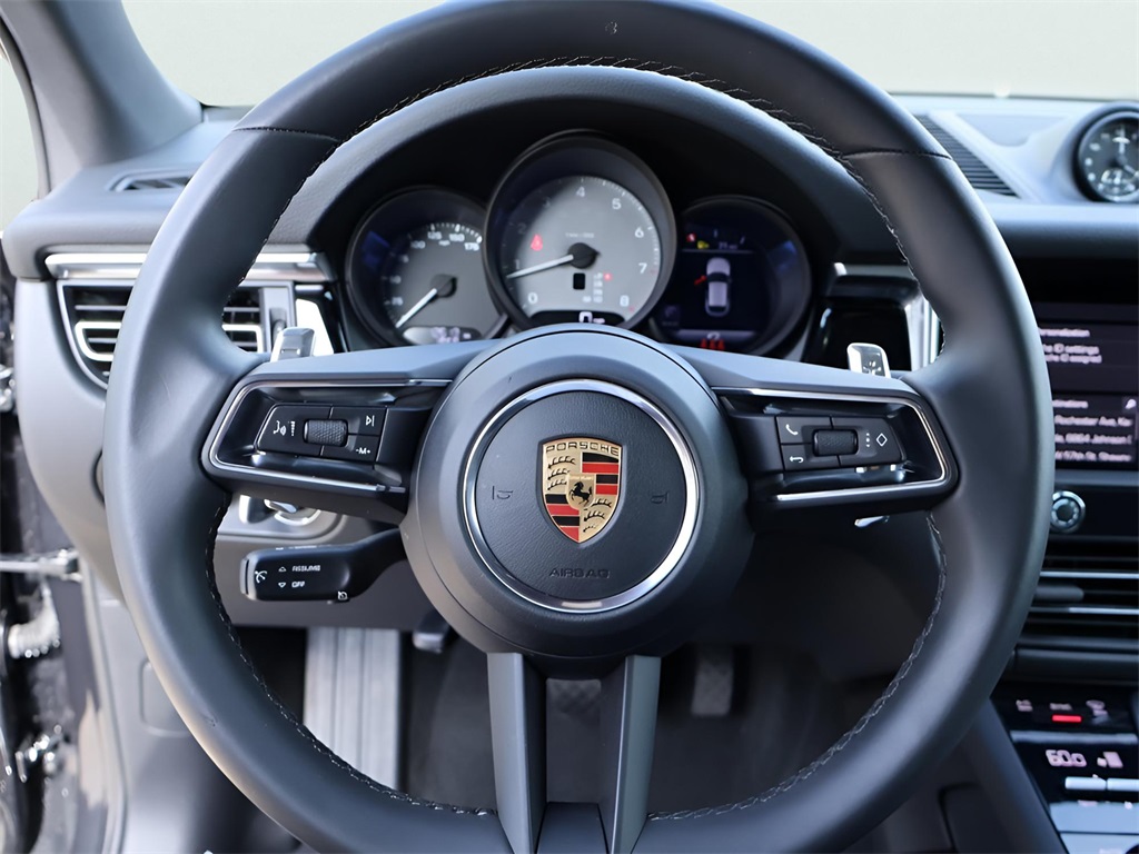 2022 Porsche Macan S photo 27