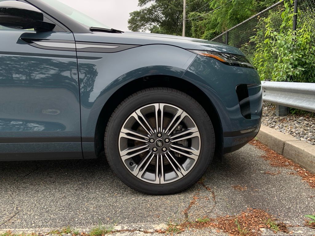 2025 Land Rover Range Rover Evoque S photo 10