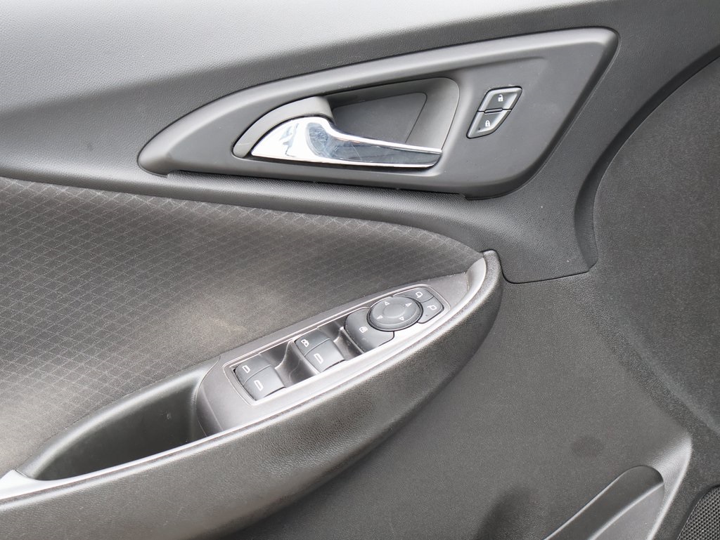 2023 Chevrolet Malibu 1LT photo 21