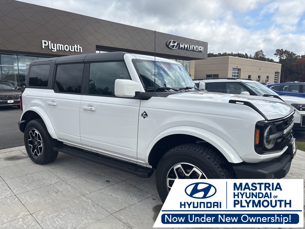 2023 Ford Bronco 4-Door Outer Banks's photo