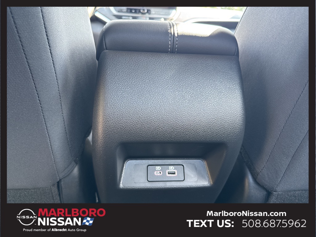 2025 Nissan Altima SV photo 17