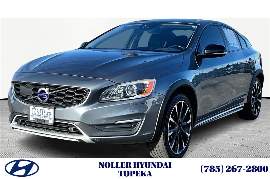 2018 Volvo S60 Platinum's photo