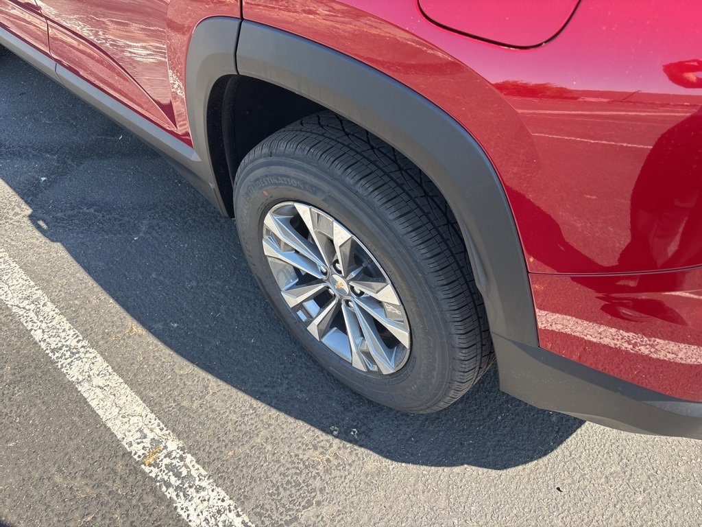 2026 Chevrolet Equinox LT photo 9