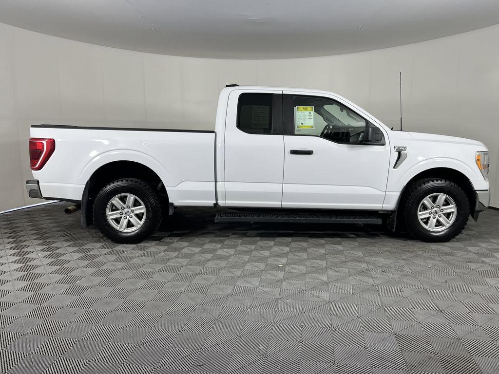 2022 Ford F-150 XLT photo 3